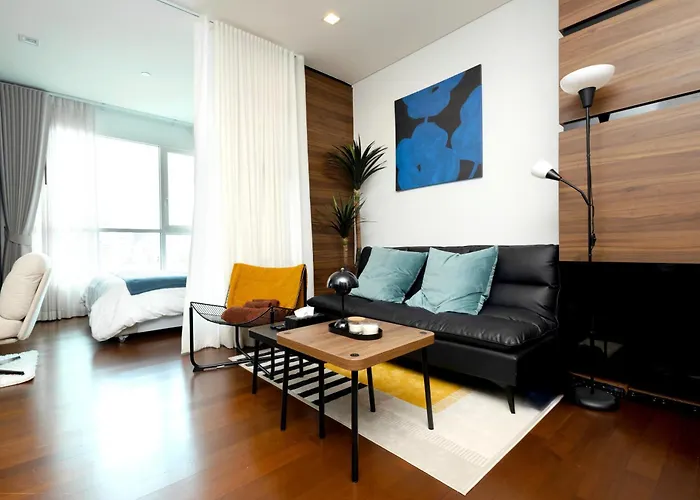 New 5min Thonglo Bts, Pool, Fitness 4 Guests Max Near Emsphere, Emquartier Апартаменты *