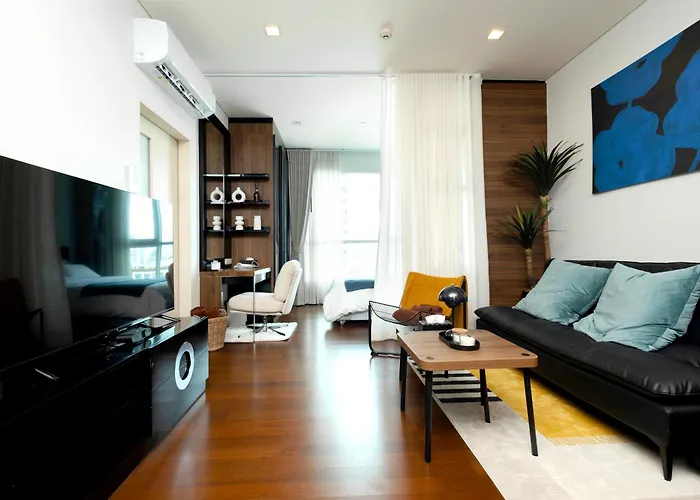 Апартаменты New 5min Thonglo Bts, Pool, Fitness 4 Guests Max Near Emsphere, Emquartier *