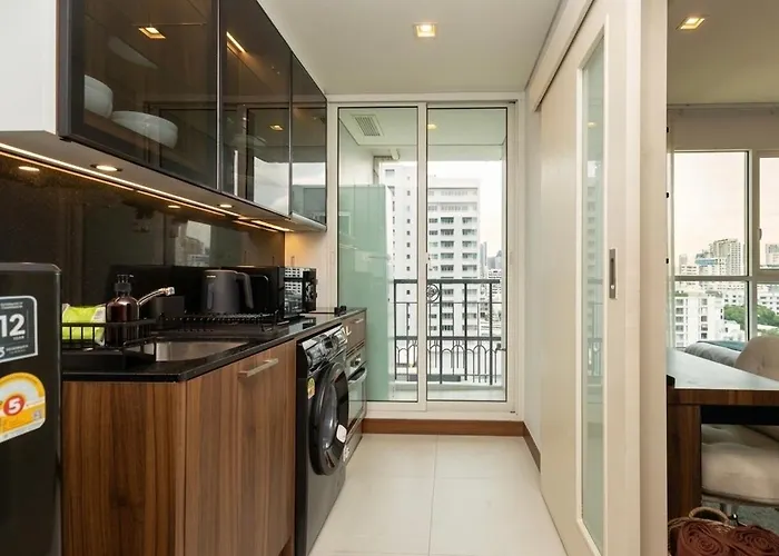 New 5min Thonglo Bts, Pool, Fitness 4 Guests Max Near Emsphere, Emquartier Бангкок